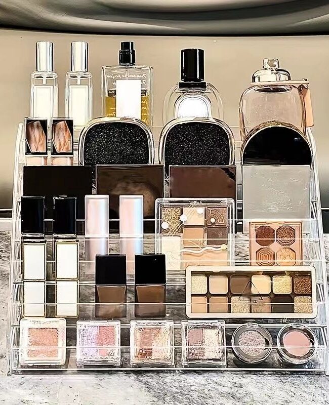 The Berenice Eyeshadow Palette Storage Box Detail – La Rose Couture Handbags & Clutches