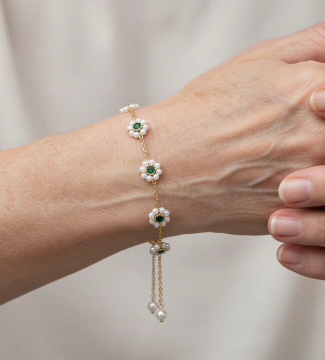 The Violette Vintage Floral Stainless Steel Bracelet with Emerald Pearl Pendant Detail – La Rose Couture Jewellery & Accessories