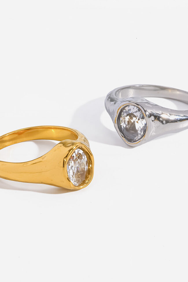 The Fleur 18k Gold Plated Stainless Steel Ring with Zircon Minimalist Hammered Design Detail – La Rose Couture Jewellery & Accessories