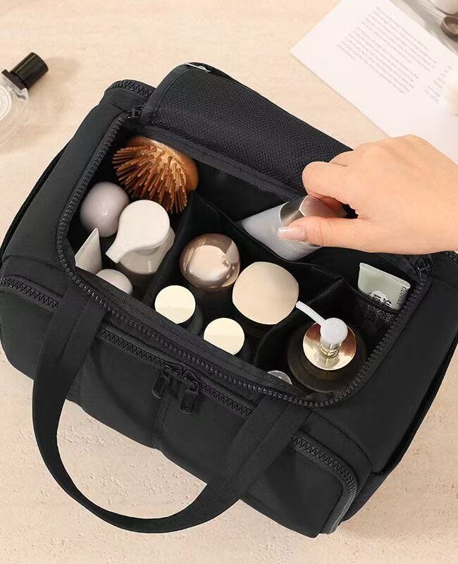 The Faustine Quilted Travel Makeup Bag Detail – La Rose Couture Handbags & Clutches