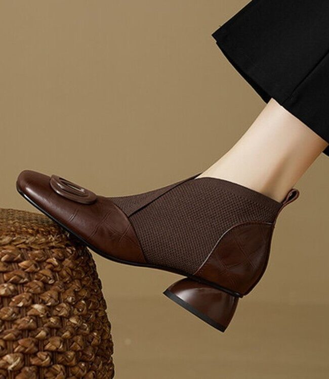 The Astrid Retro Square Toe Chunky Heel Shoes Detail – La Rose Couture Shoes & Footwear