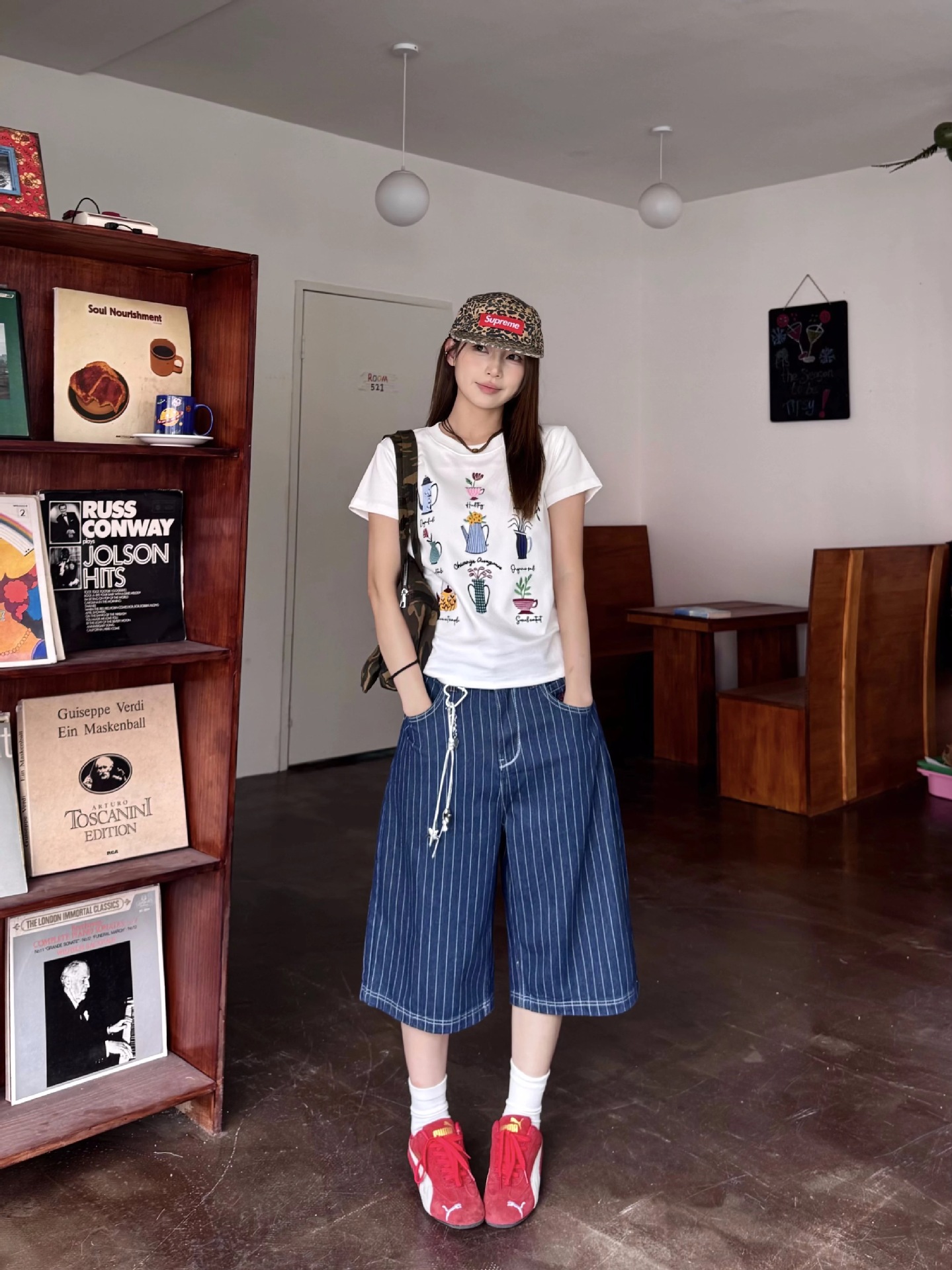 Womens Retro Striped Embroidered Denim Cropped Pants - Image 5