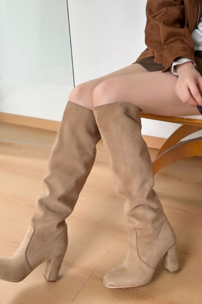 The Beatrice Chunky Heel Suede High Boots – La Rose Couture Shoes & Footwear
