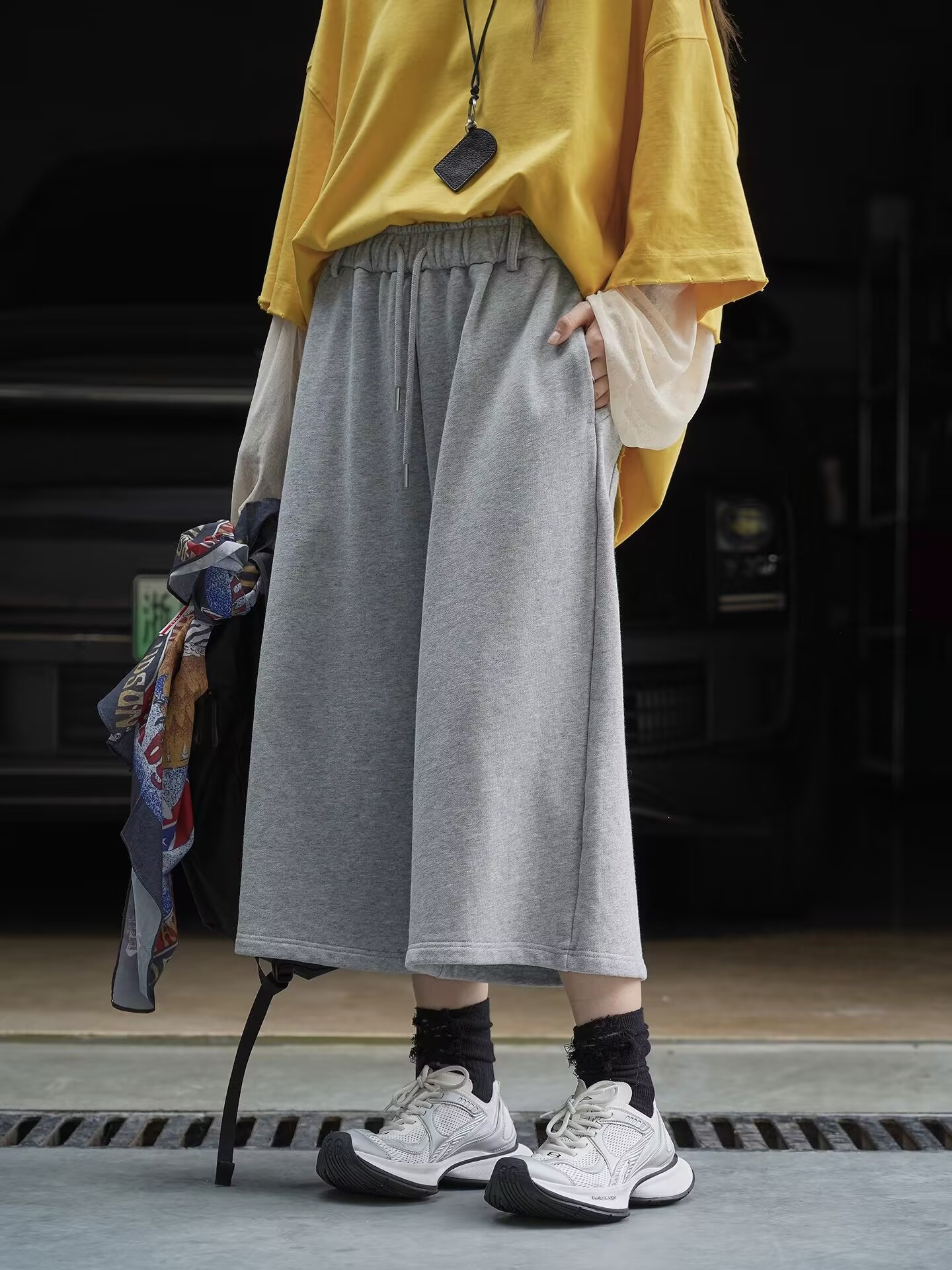 Knitted Cropped Pants Loose Fit Elastic Waist Casual Pants - Image 2