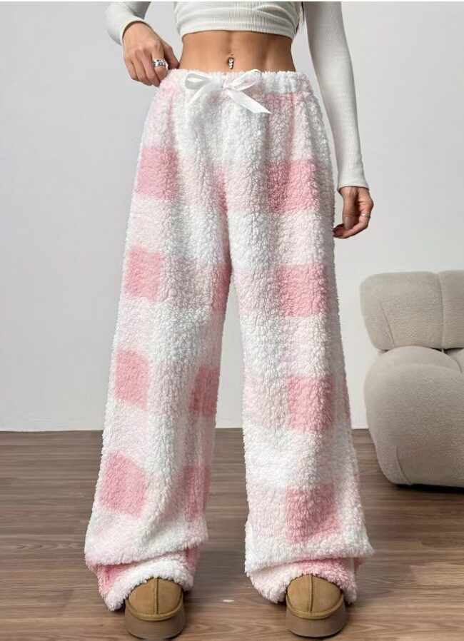 The Hermione Plaid Print Wide Leg Pants Detail – La Rose Couture Trousers & Skirts