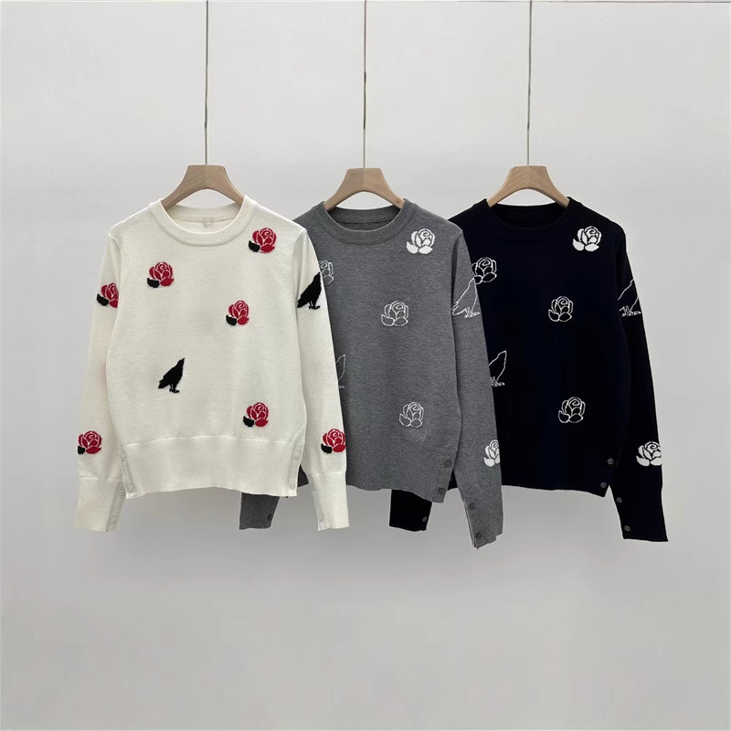 Fall/Winter Round-neck Long-sleeved Knitted Sweater
