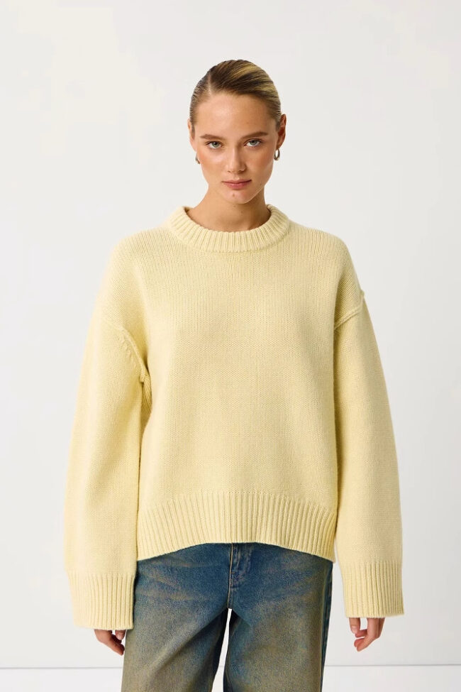 The Eleonore Round Neck Loose Pullover Sweater Detail – La Rose Couture Tops & Blouses