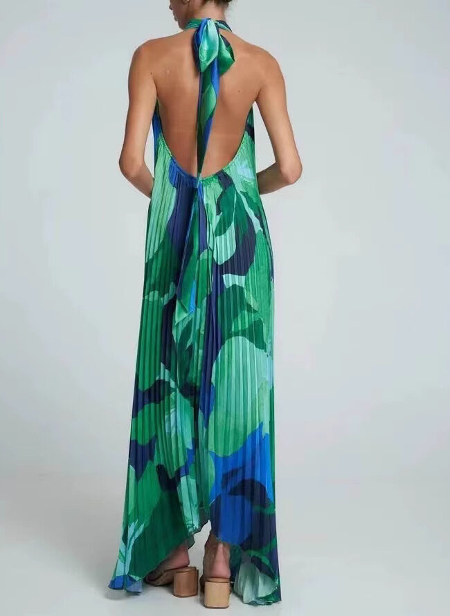 The Oceane Neck Flared Dress Detail – La Rose Couture Dresses & Gowns