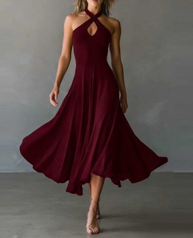 The Therese Retro Halter Neck Keyhole Back Long Dress Detail – La Rose Couture Dresses & Gowns