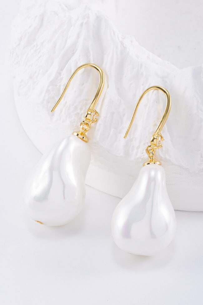 The Morgane Pearl Earrings Detail – La Rose Couture Jewellery & Accessories