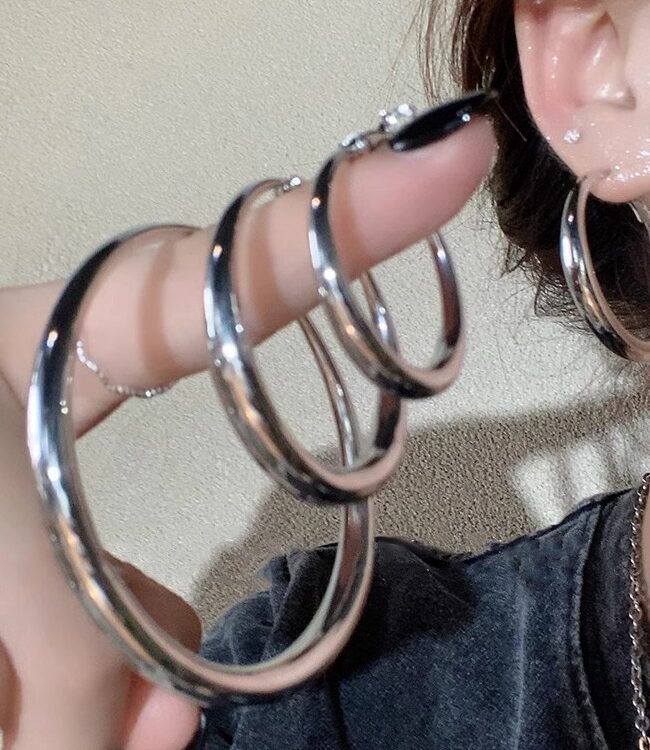 The Adele Big Ear Ring Earrings – La Rose Couture Jewellery & Accessories