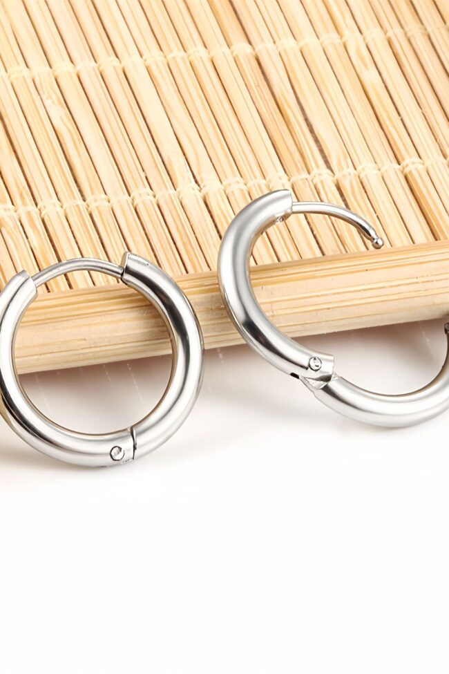 The Coralie Round Plain Hoop Earrings Classic Minimalist Jewelry Detail – La Rose Couture Jewellery & Accessories
