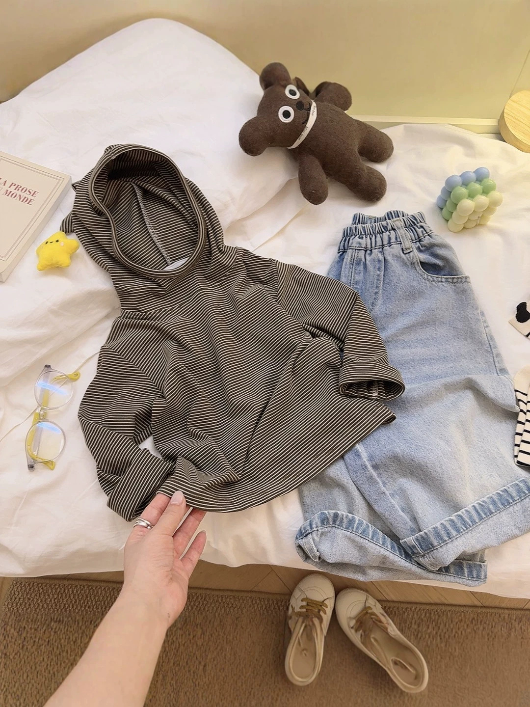 Hooded sweatshirt - Image 5