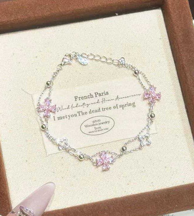 The Florine Four Leaf Clover Stackable Bracelet Detail – La Rose Couture Jewellery & Accessories