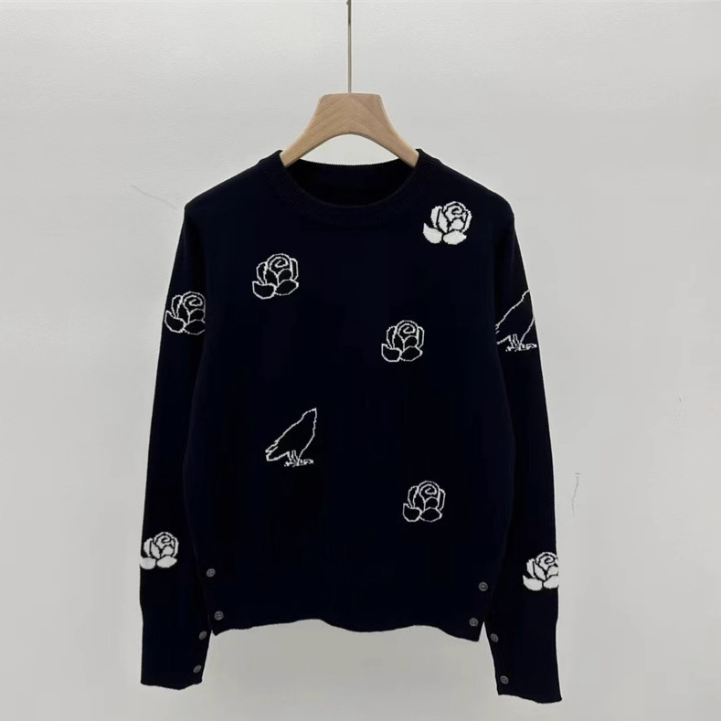 Fall/Winter Round-neck Long-sleeved Knitted Sweater - Image 4