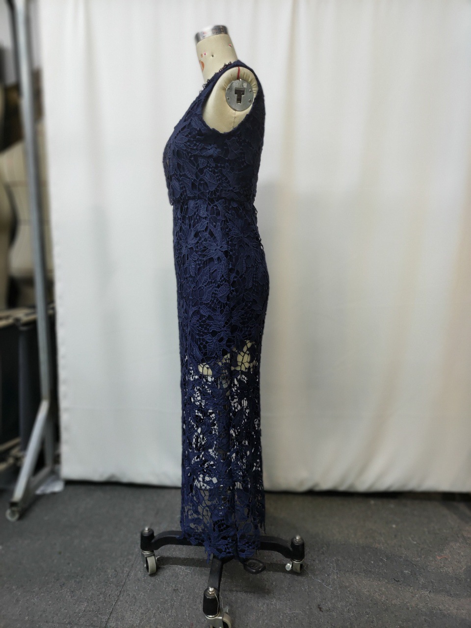 Bohemian Lace Midi Dress - Image 3