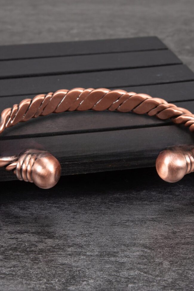 The Chloe Pure Red Copper Magnetic Bracelet Handmade Braided Design Detail – La Rose Couture Jewellery & Accessories