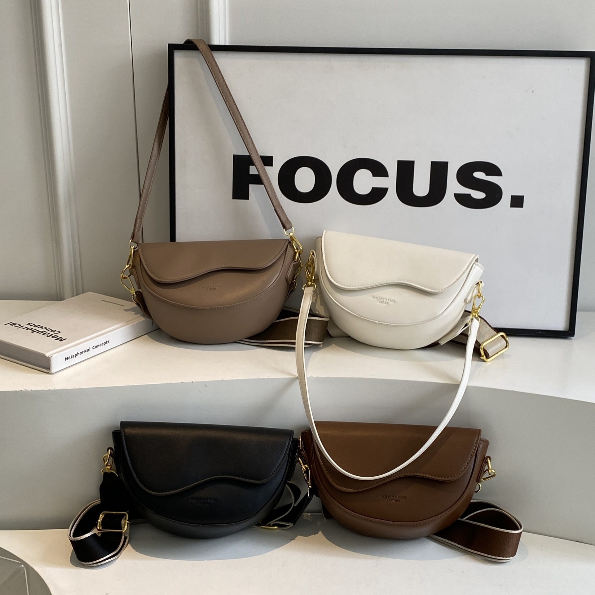 Fashion Shoulder Crossbody Saddle Bag - Image 4
