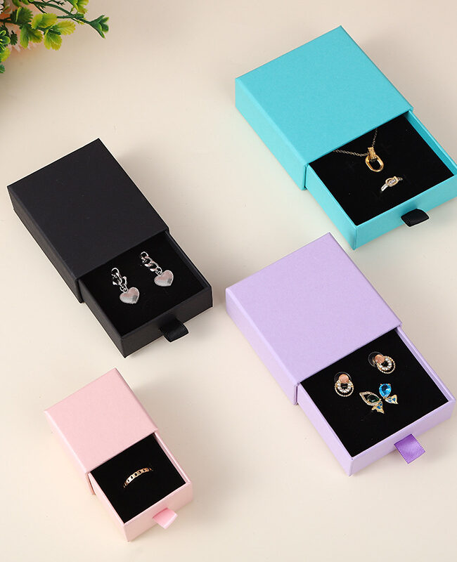 The Violette Paper Jewelry Box Detail – La Rose Couture Jewellery & Accessories