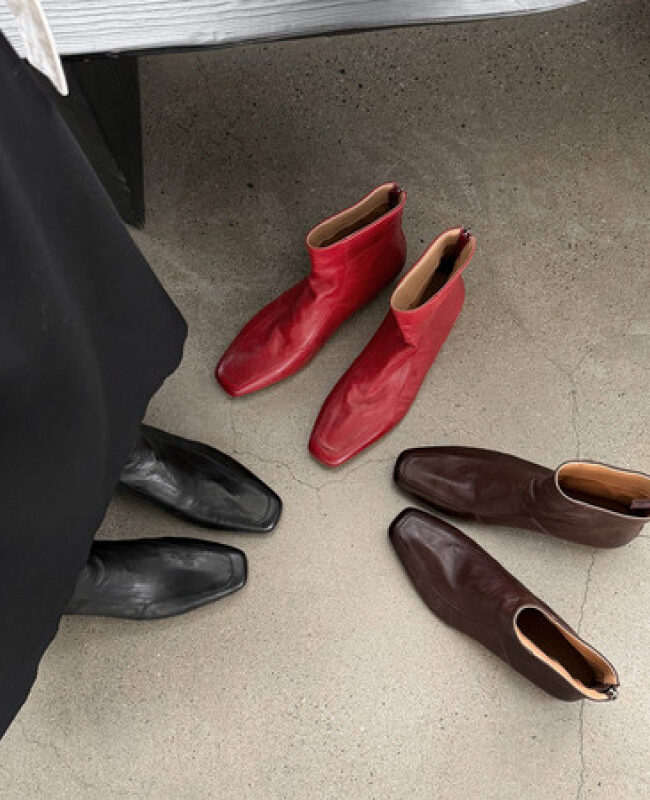 The Chloe Genuine Leather Square Toe Chelsea Boots Detail – La Rose Couture Shoes & Footwear