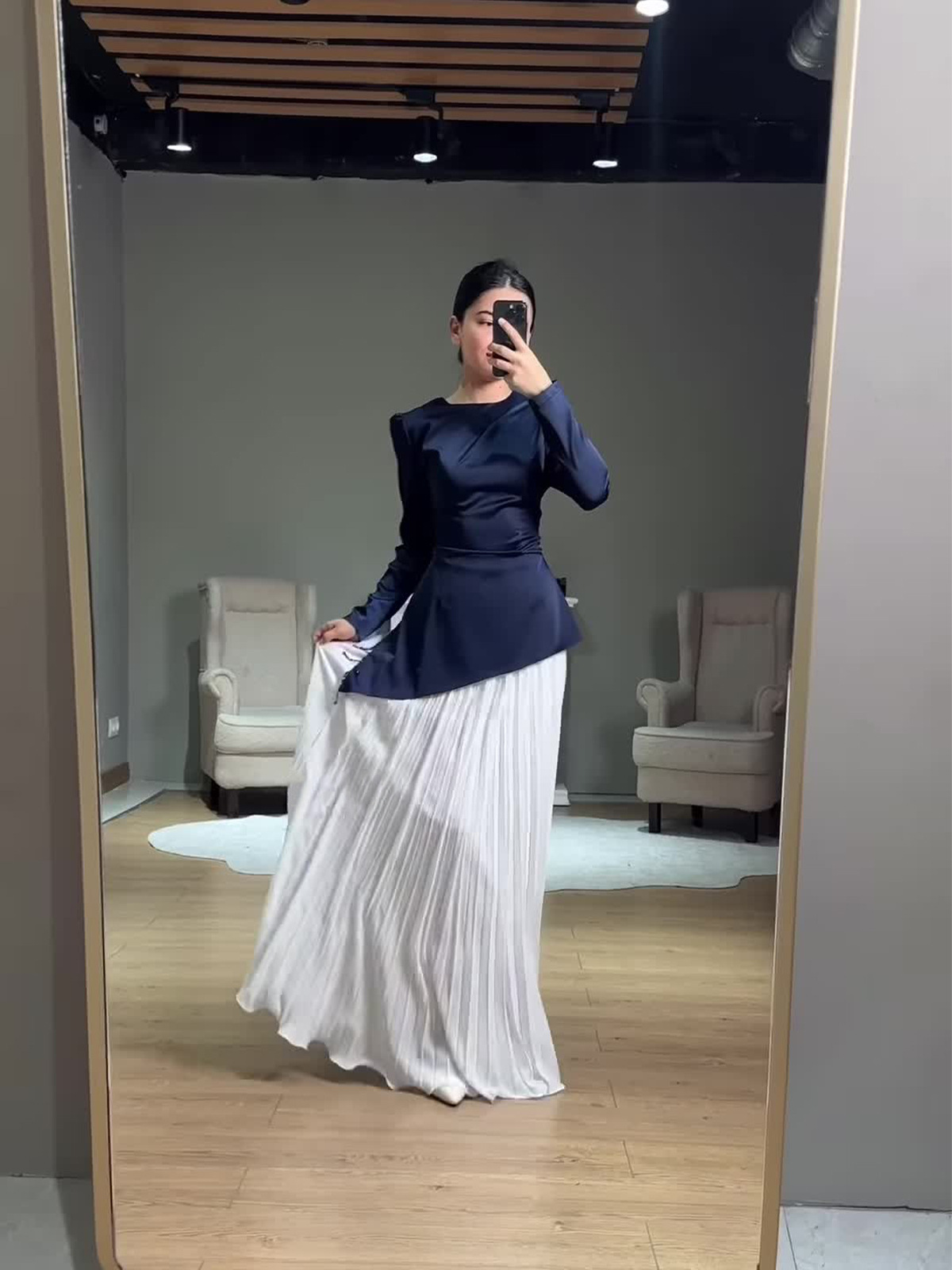 Elegant Long-Sleeve Color Block Two-Piece Dress for Women - Image 2