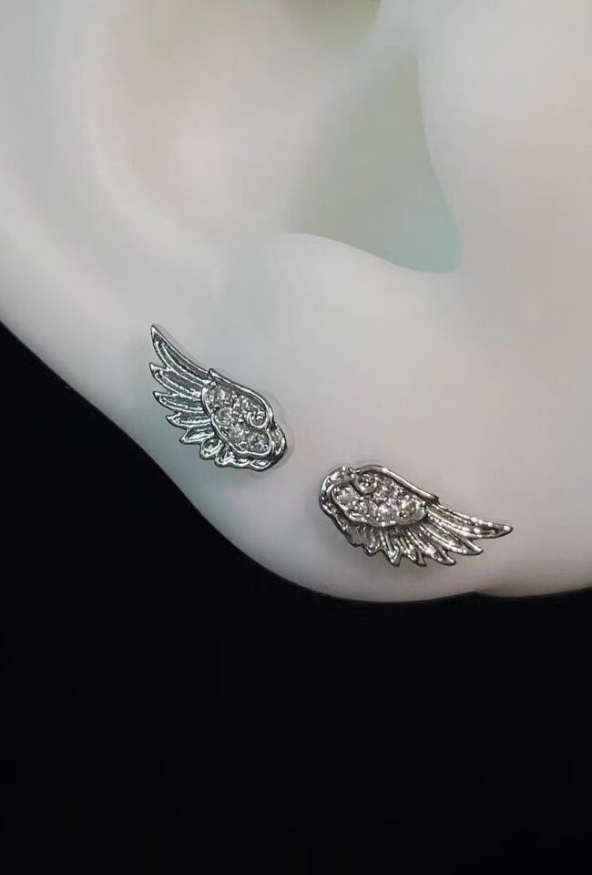 The Victoire Wing Ear Bone Nail Detail – La Rose Couture Jewellery & Accessories