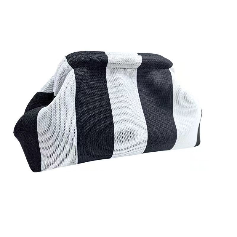 Makeup Storage Bag - Image 4