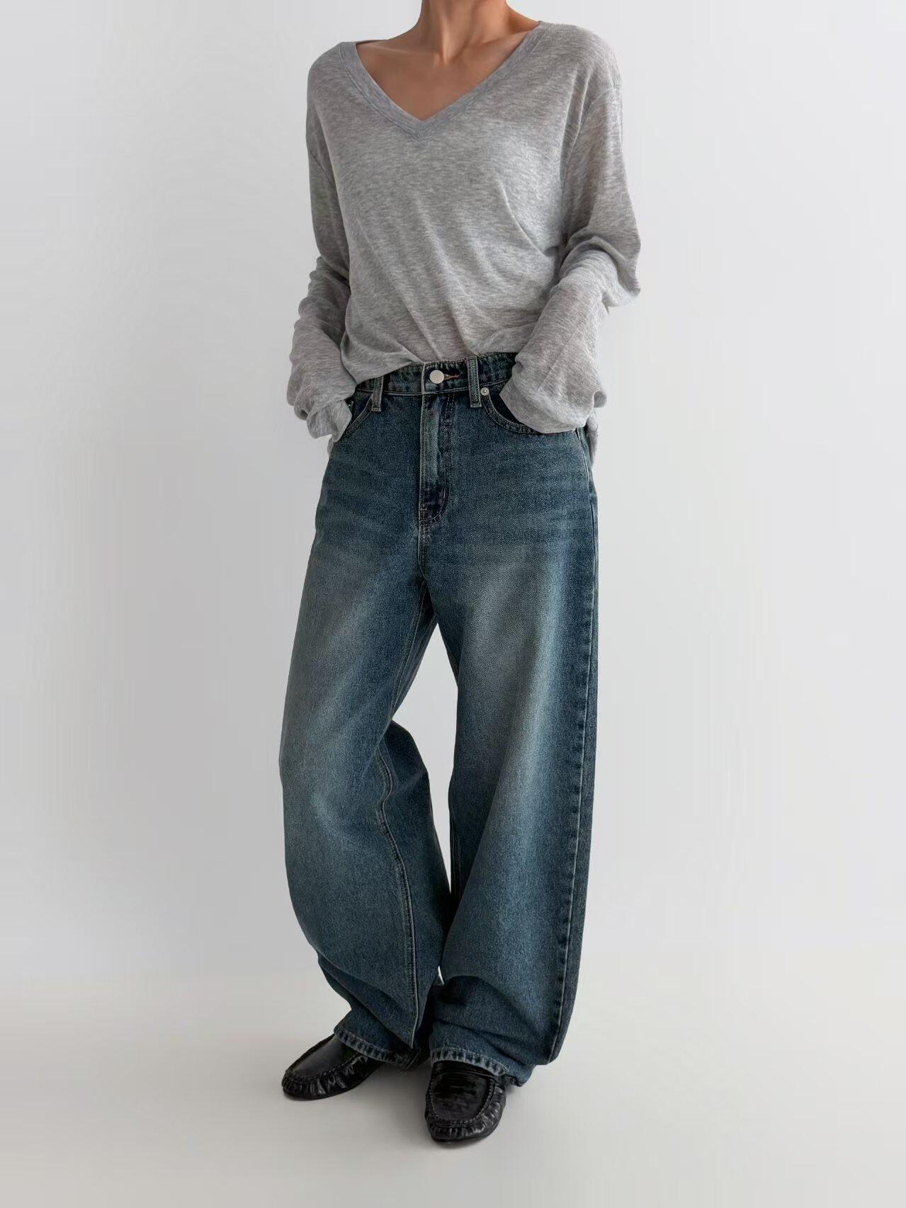 Mid-High Waist Straight-Leg Denim Jeans - Image 4