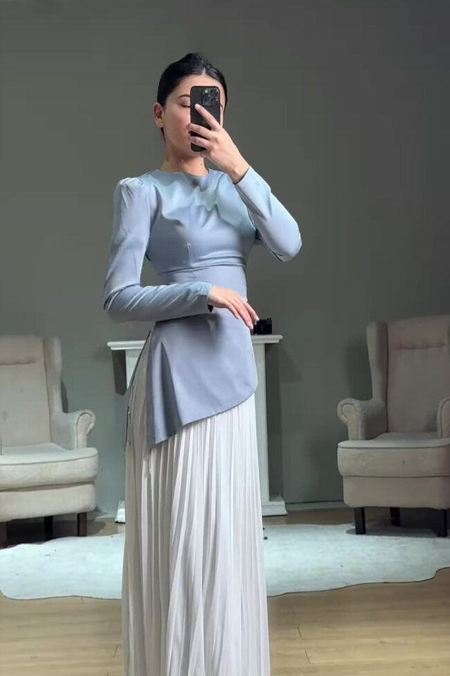 The Iris Elegant Long Sleeve Color Block Two Piece Dress Detail – La Rose Couture Dresses & Gowns