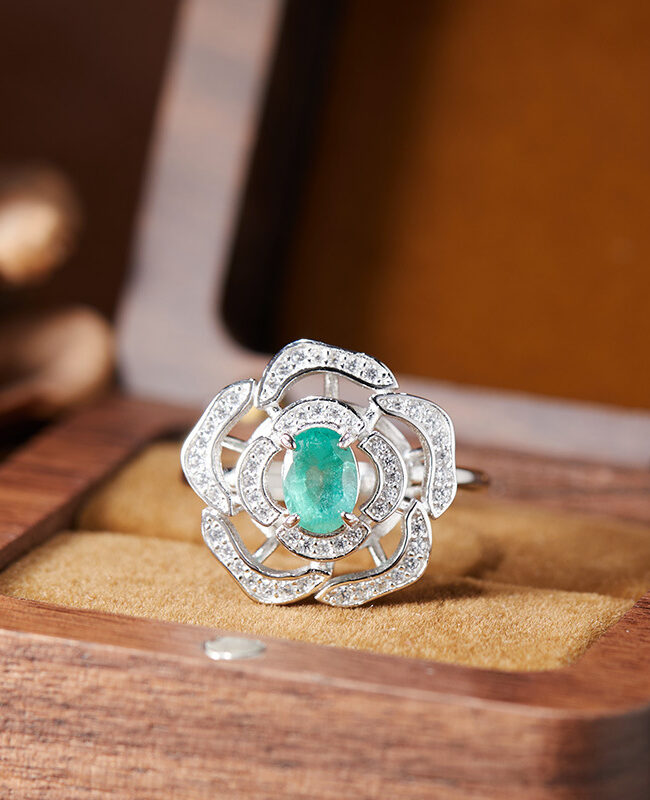The Muriel Silver Natural Birthstone Flower Vintage Adjustable Ring Detail – La Rose Couture Jewellery & Accessories