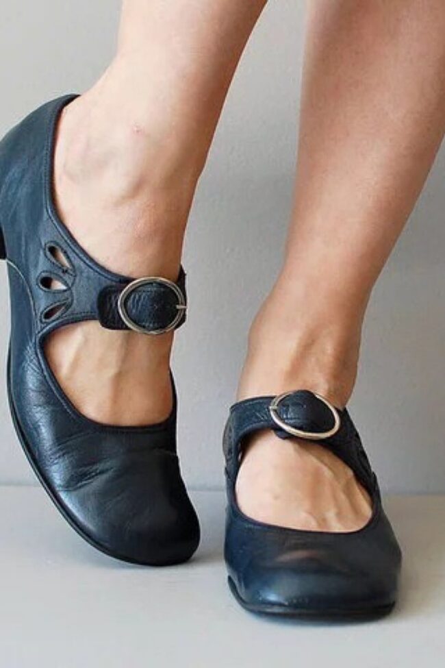The Constance Buckle Strap Low Cut Pumps Detail – La Rose Couture Shoes & Footwear